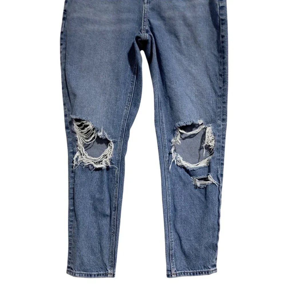 American Eagle Mom Jeans‎ Sz 2 Short Light Wash Distressed Ripped Denim Stretch